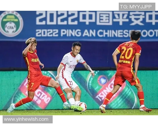 冯劲在赛季中贡献5次助攻展现出色团队配合能力与个人技术水平 冯劲在赛季中贡献5次助攻展现出色团队配合能力与个人技术水平