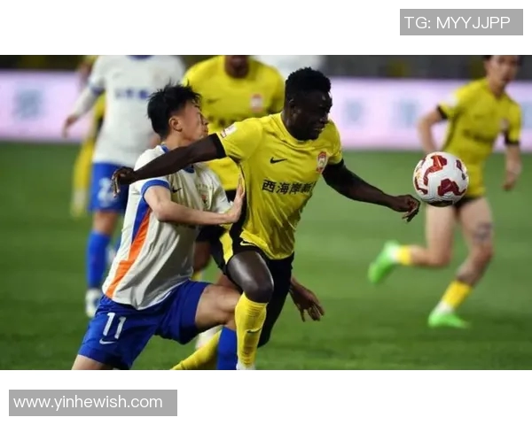 中超联赛瓦科闪耀赛场助力球队争冠展现非凡实力与拼搏精神 中超联赛瓦科闪耀赛场助力球队争冠展现非凡实力与拼搏精神